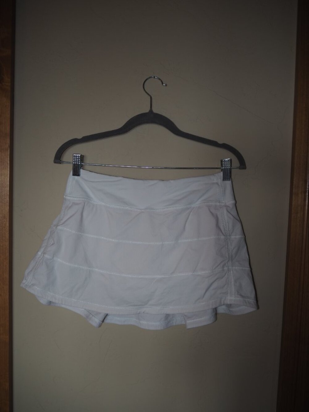 Lululemon Pace Rival White Tennis Skirt Size 6 Built In Shorts